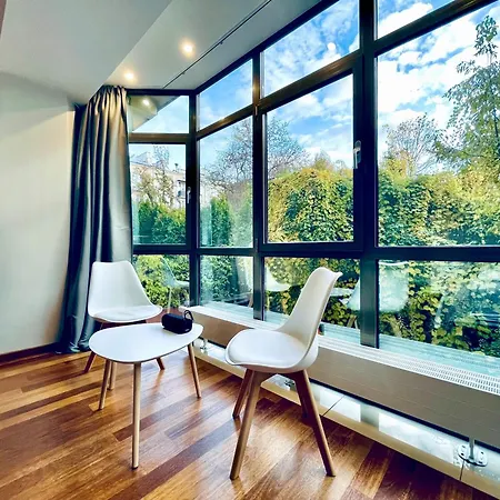 Apartamento Beautiful In Mokotów Near Królikarnia Park Varsovia