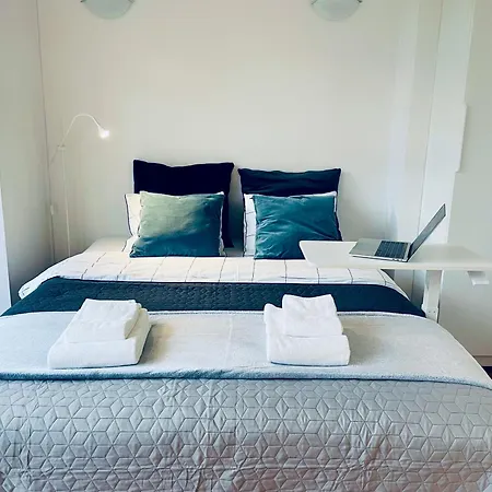 Beautiful In Mokotow Near Krolikarnia Park * Varsó